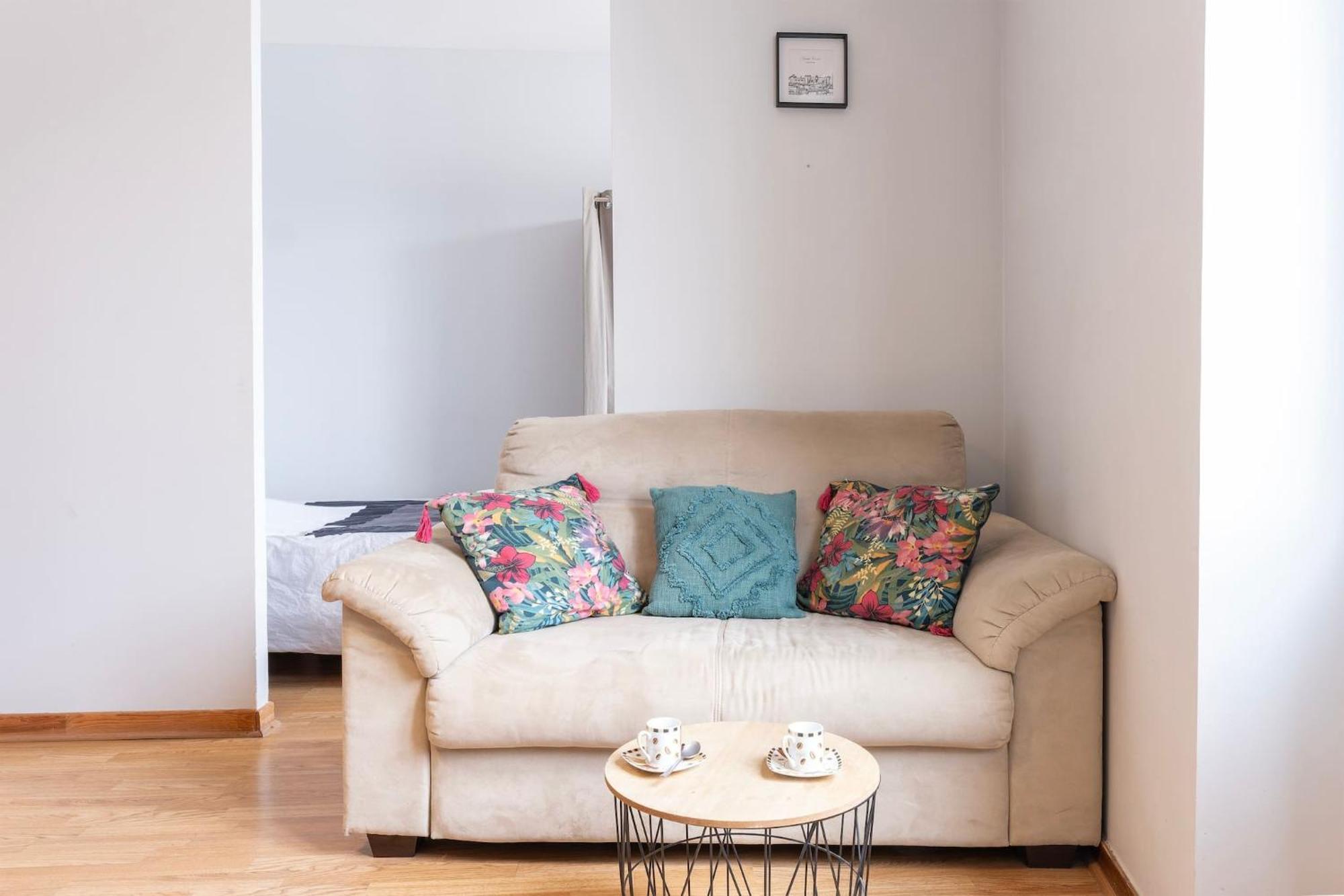 Grand Studio ✰ 35M² ✰ Centre ✰ 4Pers/2Lits ✰ Cuisine ✰ Wifi Candé المظهر الخارجي الصورة